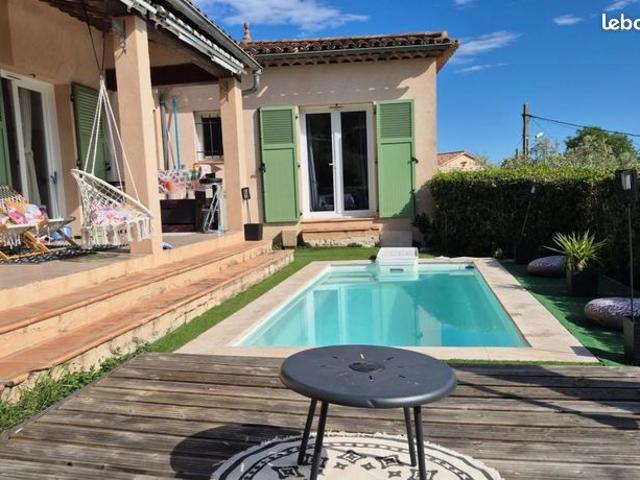 Maison 9 pièces 223 m²