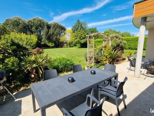 Maison 9 pièces 223 m²