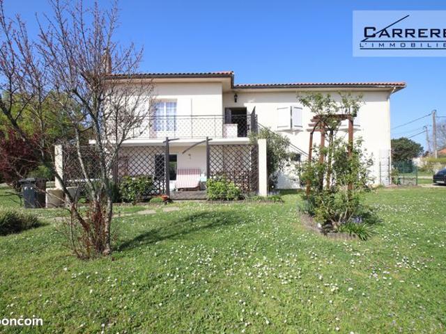 Maison 9 pièces 223 m²