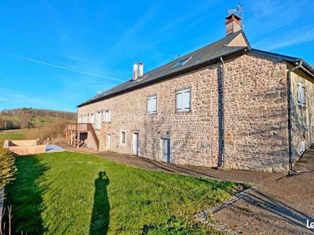 Maison 9 pièces 223 m²
