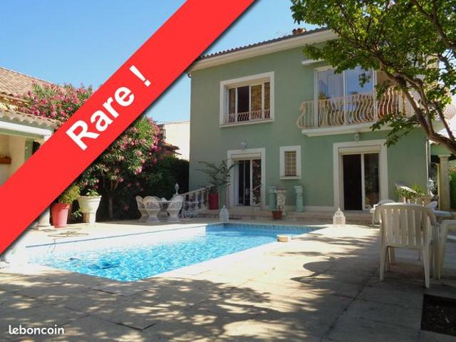 Maison 9 pièces 223 m²