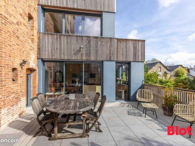 Maison 9 pièces 234 m²