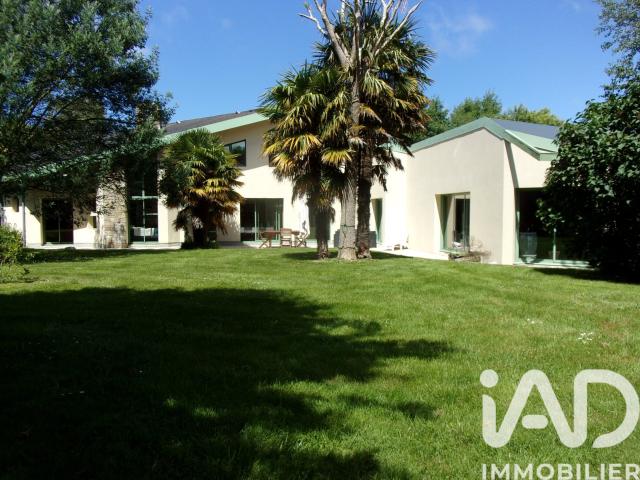 Maison 9 pièces 234 m²