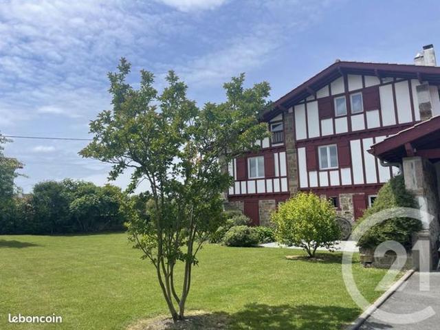 Maison 9 pièces 234 m²