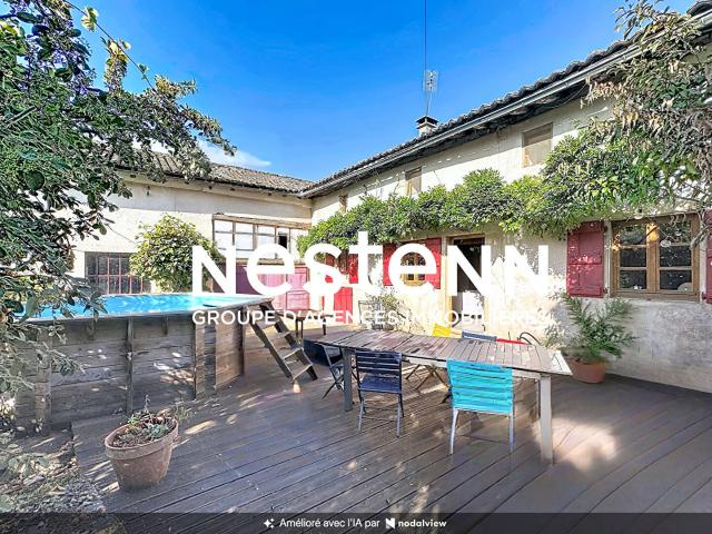 Maison 9 pièces 235 m²