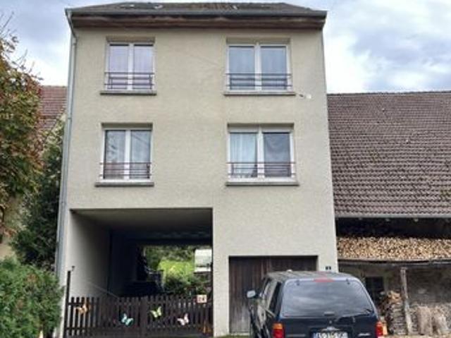 Maison 9 pièces 235 m²