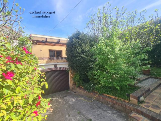 Maison 9 pièces 235 m²