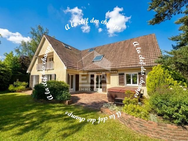 Maison 9 pièces 235 m²