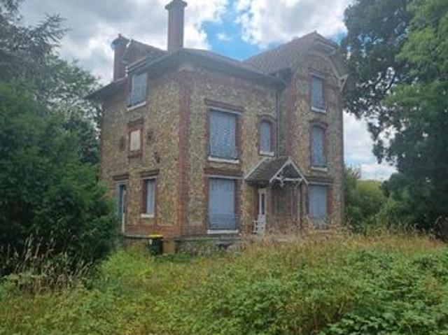 Maison 9 pièces 235 m²