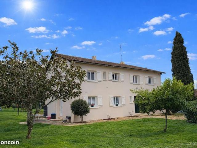 Maison 9 pièces 233 m²