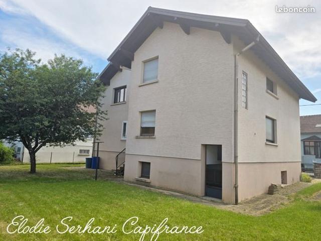 Maison 9 pièces 235 m²