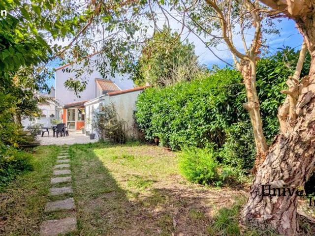 Maison 9 pièces 235 m²