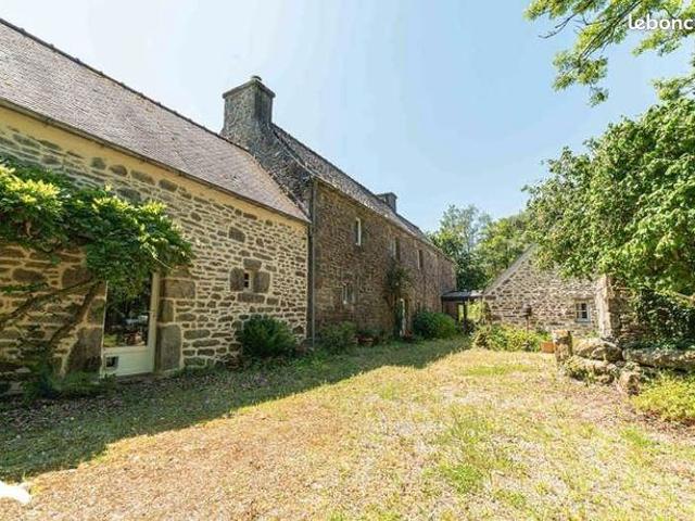 Maison 9 pièces 235 m²