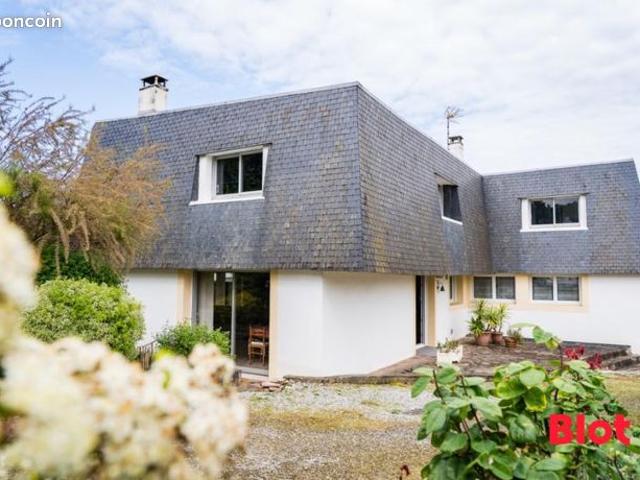 Maison 9 pièces 235 m²
