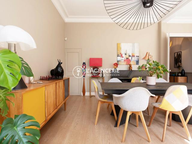 Maison 9 pièces 235 m²