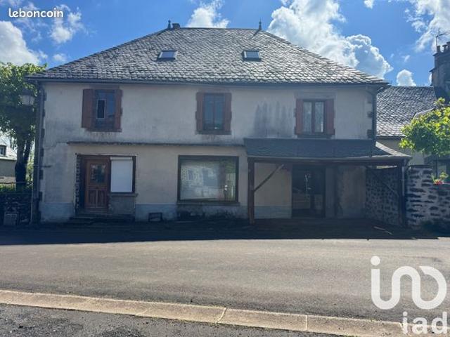 Maison 9 pièces 236 m²