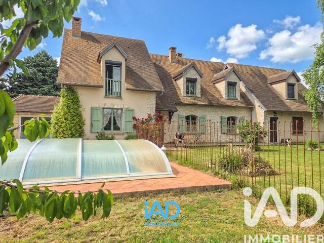 Maison 9 pièces 237 m²