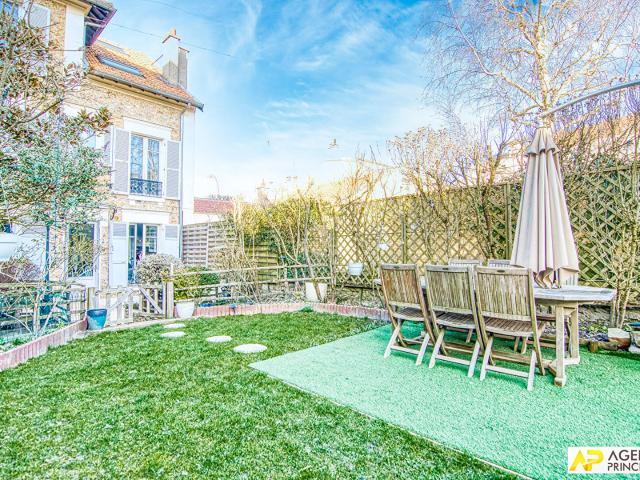 Maison 9 pièces 237 m²