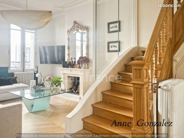 Maison 9 pièces 237 m²