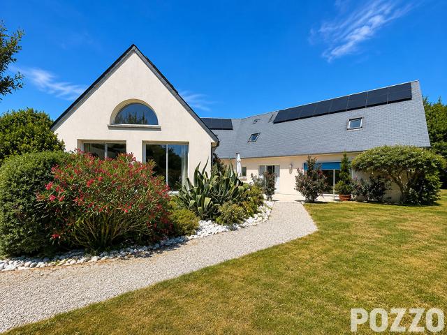 Maison 9 pièces 237 m²