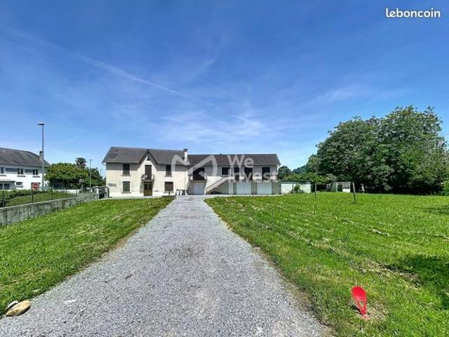 Maison 9 pièces 237 m²