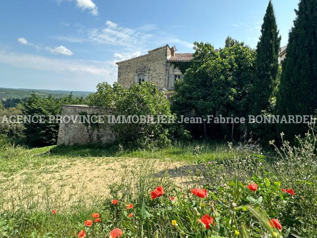 Maison 9 pièces 238 m²