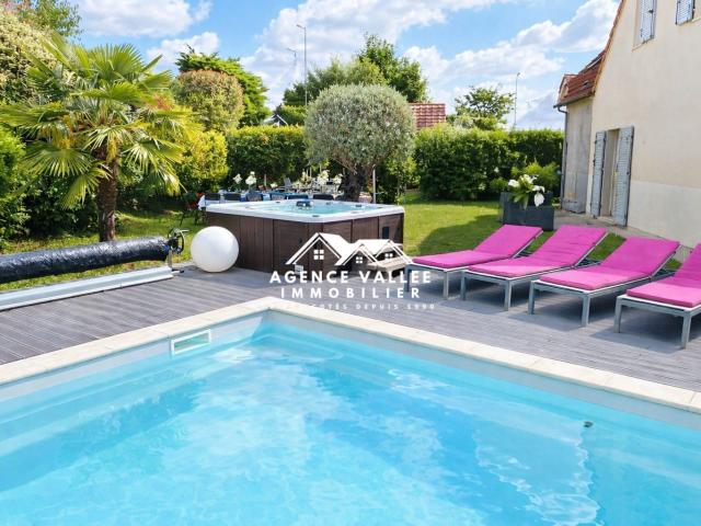Maison 9 pièces 238 m²