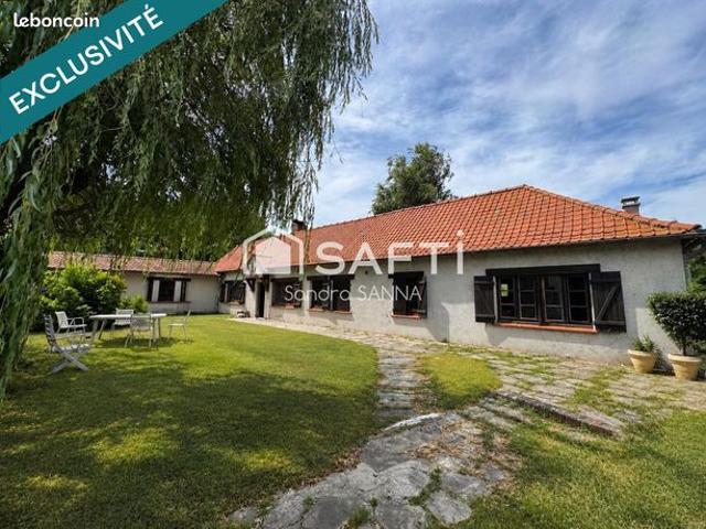 Maison 9 pièces 238 m²