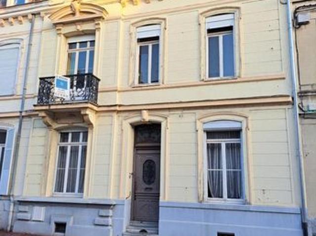 Maison 9 pièces 238 m²