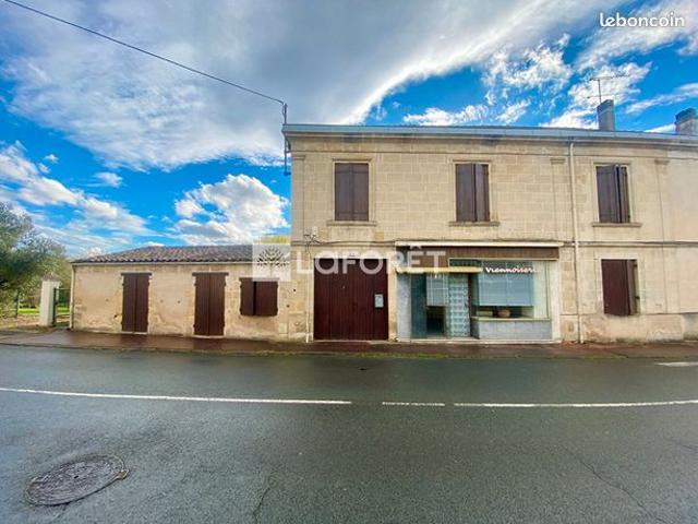 Maison 9 pièces 238 m²