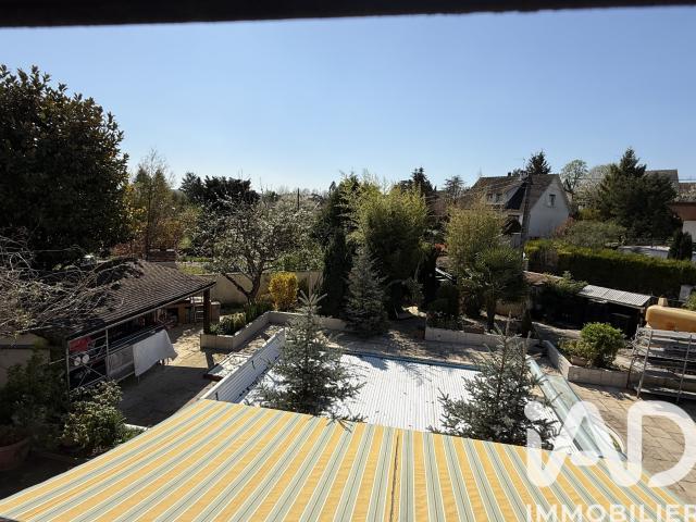 Maison 9 pièces 238 m²