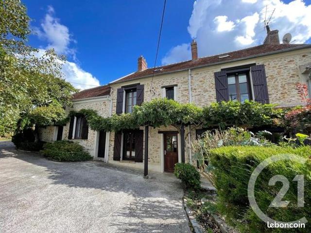 Maison 9 pièces 239 m²