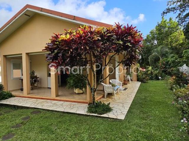 Maison 9 pièces 239 m²