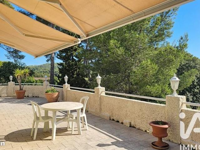 Maison 9 pièces 230 m²