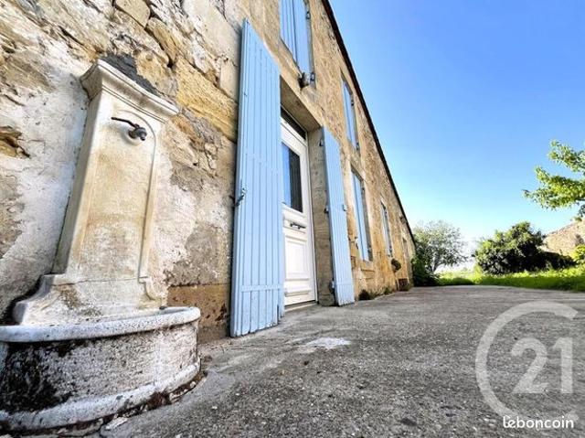 Maison 9 pièces 230 m²