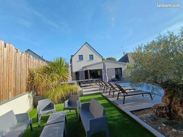 Maison 9 pièces 230 m²