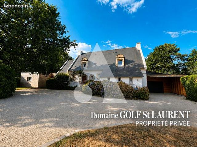 Maison 9 pièces 230 m²