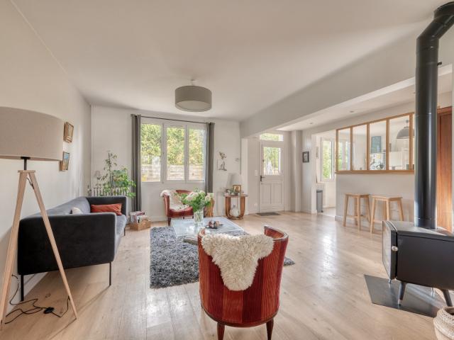 Maison 9 pièces 230 m²