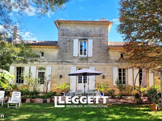 Maison 9 pièces 230 m²