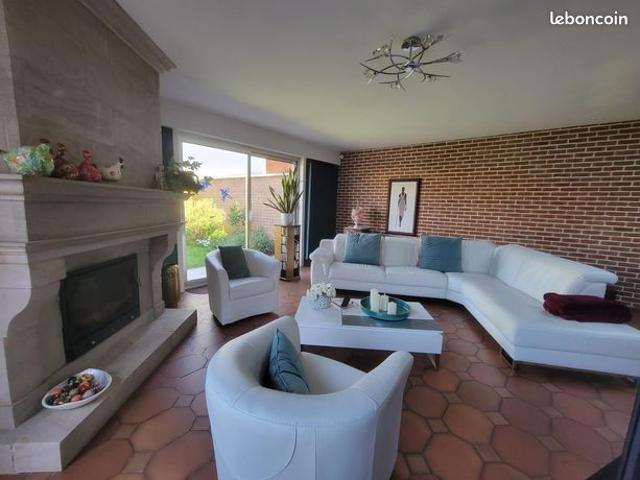 Maison 9 pièces 230 m²