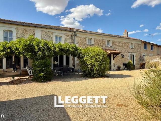 Maison 9 pièces 230 m²