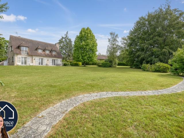 Maison 9 pièces 230 m²