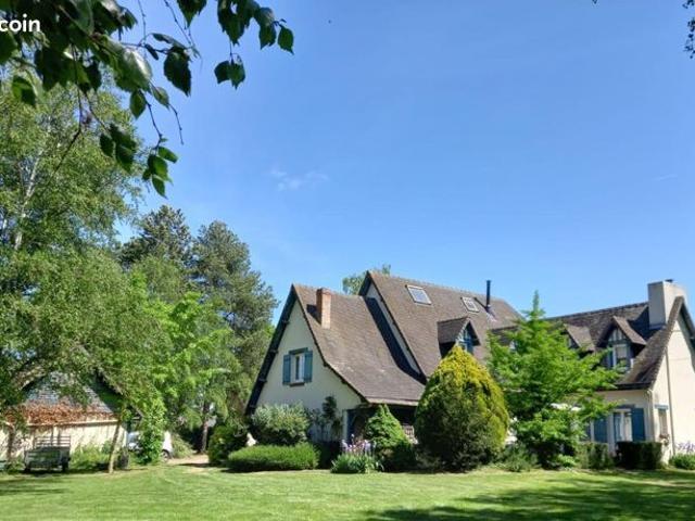 Maison 9 pièces 230 m²