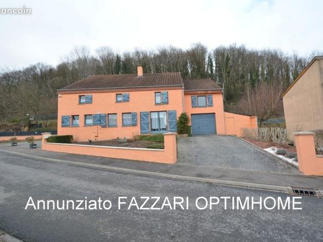 Maison 9 pièces 230 m²