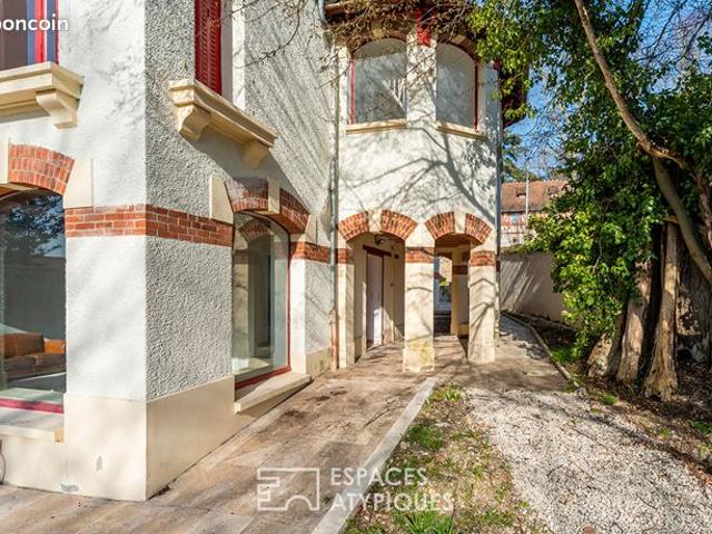 Maison 9 pièces 230 m²