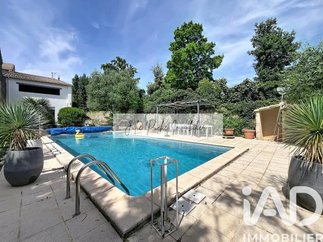 Maison 9 pièces 230 m²