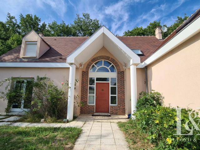 Maison 9 pièces 230 m²