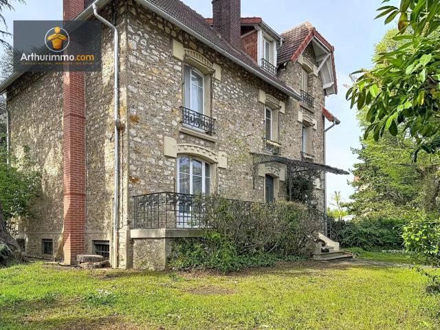 Maison 9 pièces 230 m²