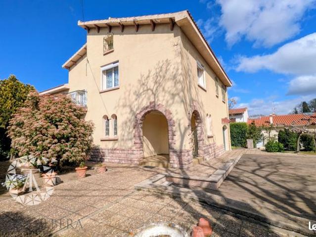 Maison 9 pièces 231 m²