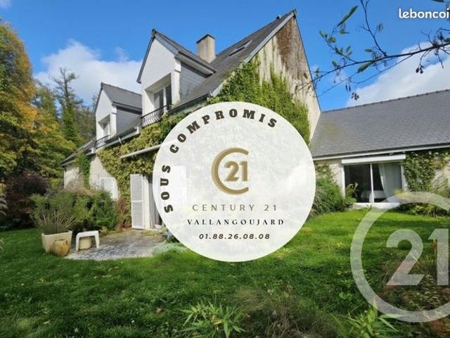Maison 9 pièces 231 m²